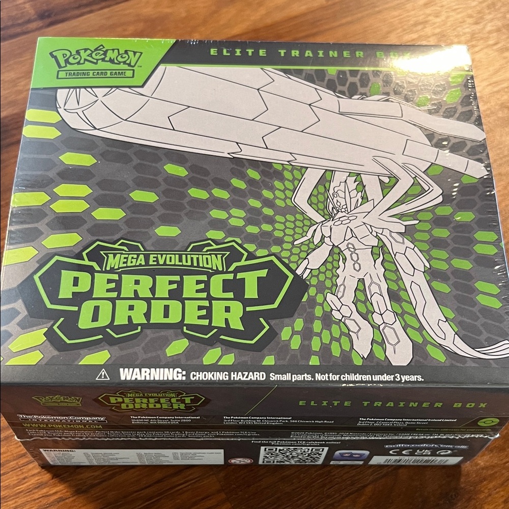 Pokemon Elite Trainer Box - Bright Green and Black Mega Evolution Perfect Order